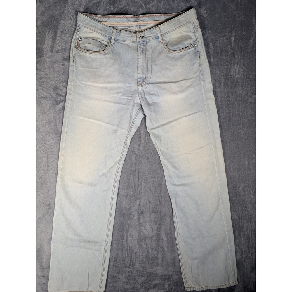 Tommy Bahama Relax Men's 38 Light Wash 100% Cotton Straight Leg Denim Jeans Blue